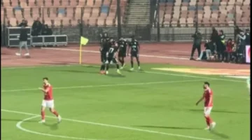 مصطفى سعد ميسي يفتتح أهداف زد في شباك الأهلي بالدوري